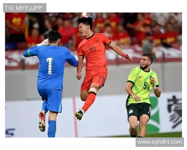 国足失利引发球迷情绪崩溃 社交平台热议不断声讨声此起彼伏